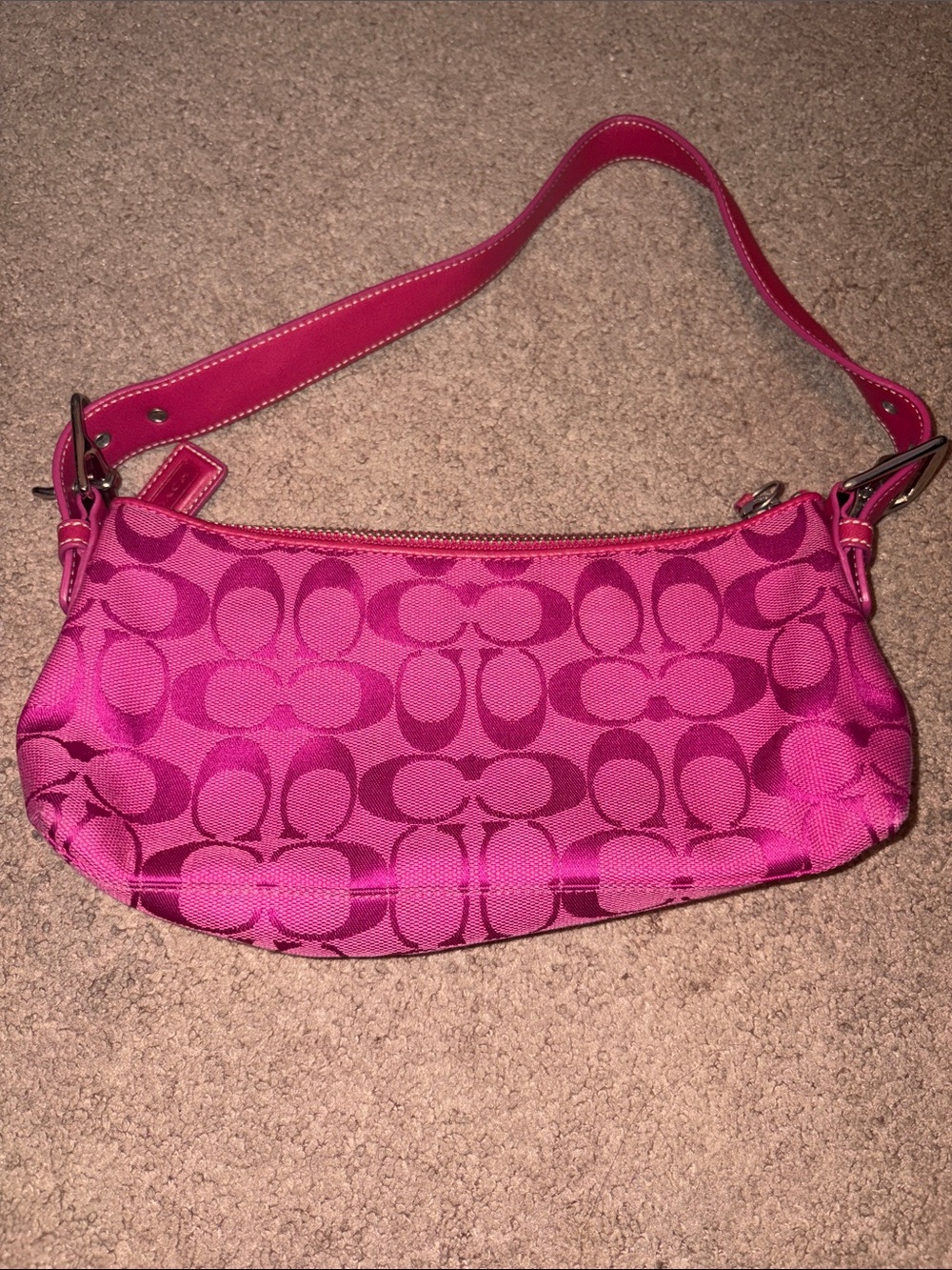 COACH vintage signature hampton baguette demi shoulder purse in hot pink (6371)